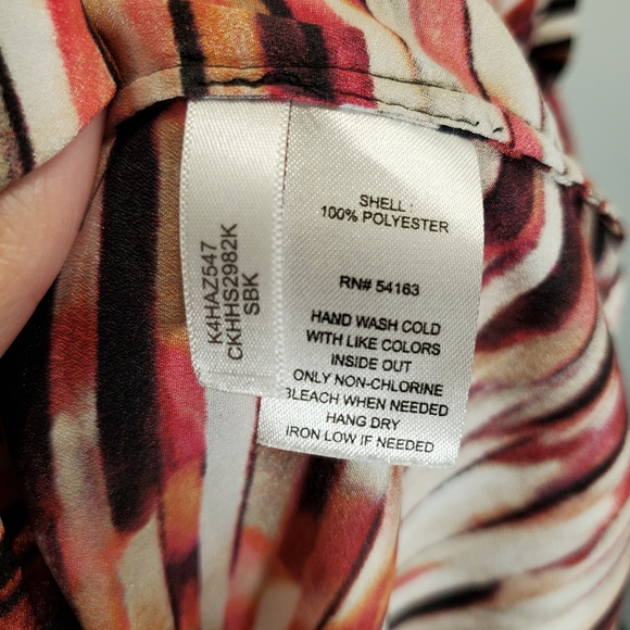 Calvin Klein Pink Abstract Stripe Button Down Size S - Picture 5 of 5